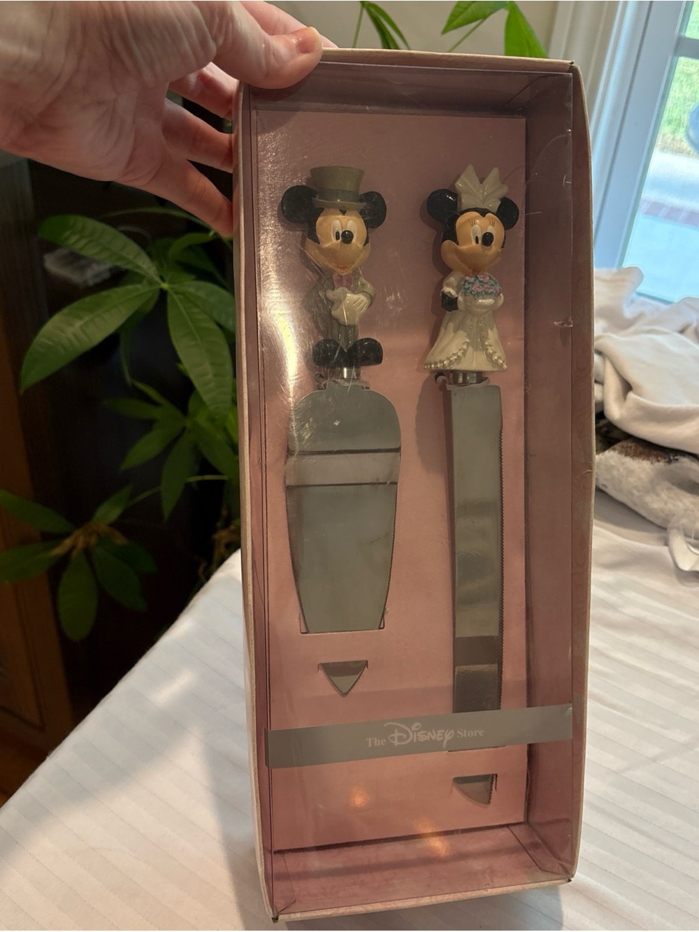 Disney Bride and Groom Minnie & Mickey Cake Serving Set with Pink Box